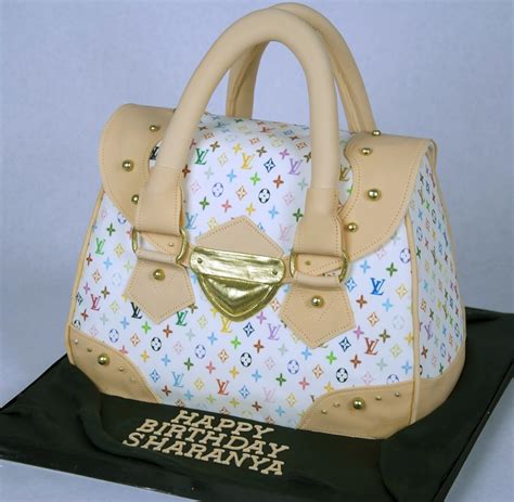 louis vuitton purse cake.